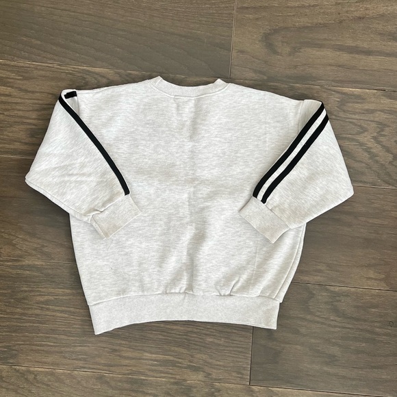 Kid Age 3-4 Sweatshirt - Picture 5 of 10